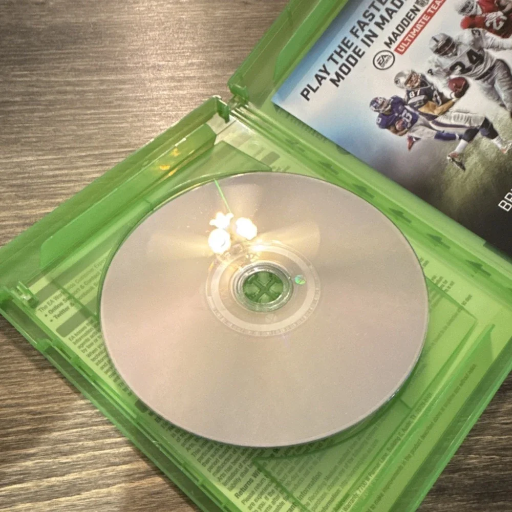 EA Sports Madden NFL 16 & 17 Xbox One Game Online Multiplayer E 2015-16 NTSC-U/C